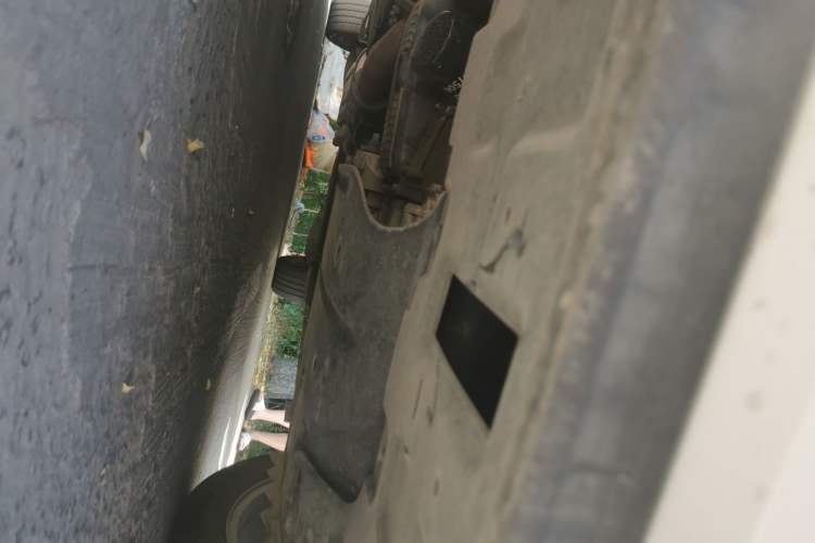 Used Buick GL8 2022 ES Land Cruiser 653T Luxury Model Chassis Front