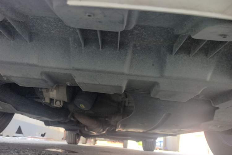 Used Buick GL8 2022 Land Cruiser Executive Class 652T Comfort Model Chassis Front