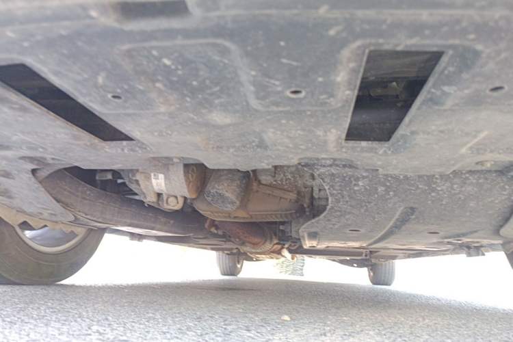 Used Buick GL8 2022 ES Landtrek 653T Comfort Edition Chassis Front