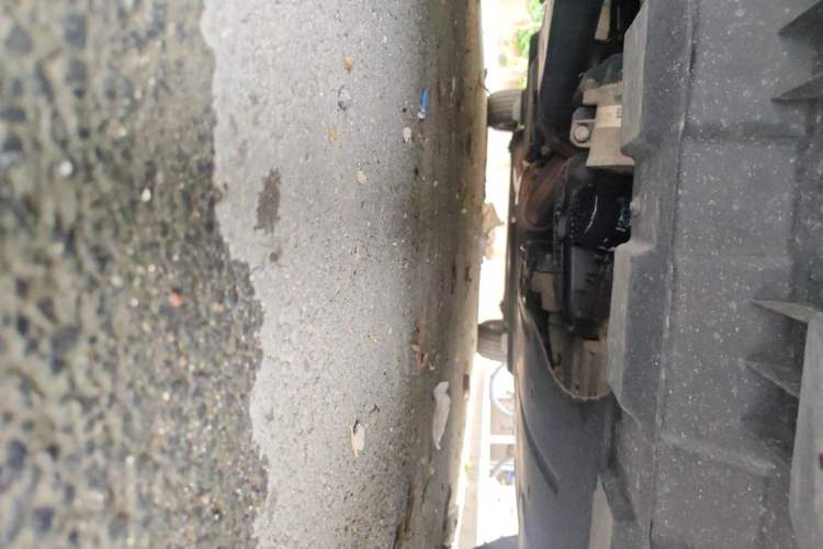 Used Buick GL8 2022 Land Cruiser Executive Class 652T Comfort Model Chassis Front