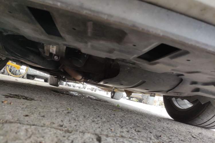 Used Buick GL8 2022 ES Landtrek 653T Comfort Edition Chassis Front