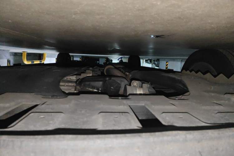 Used Buick GL8 2022 ES Landtrek 653T Comfort Edition Chassis Front