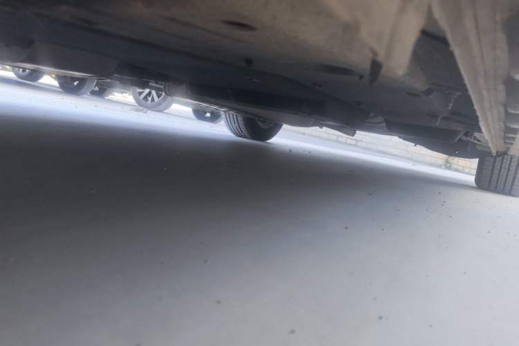 Used Buick GL8 2022 ES Landtrek 653T Comfort Edition Chassis Front Left
