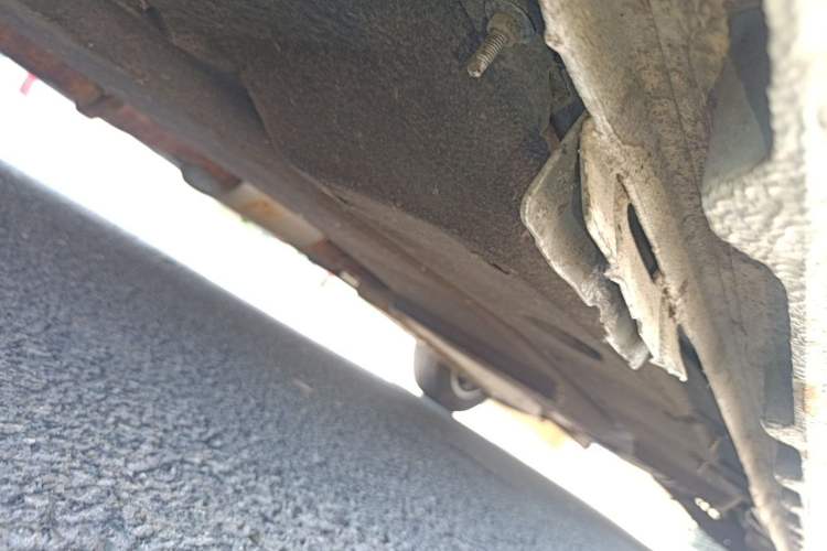 Used Buick GL8 2022 ES Landtrek 653T Comfort Edition Chassis Front Left