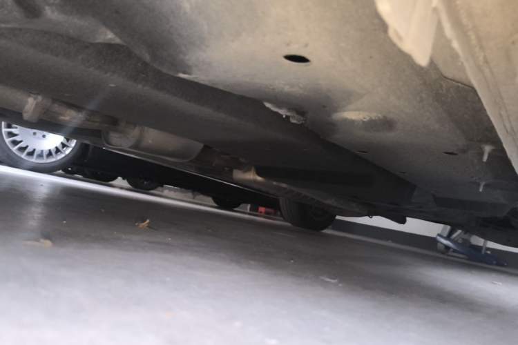 Used Buick GL8 2022 ES Land Cruiser 653T Luxury Model Chassis Front Left