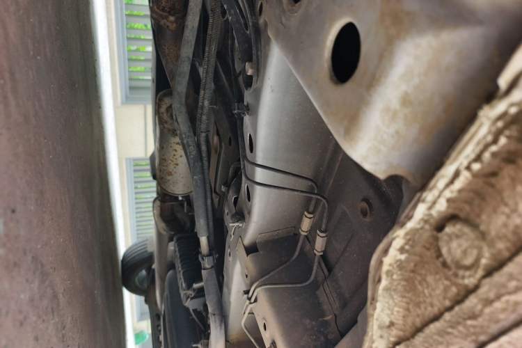 Used Buick GL8 2022 Land Cruiser Executive Class 652T Comfort Model Chassis Front Left