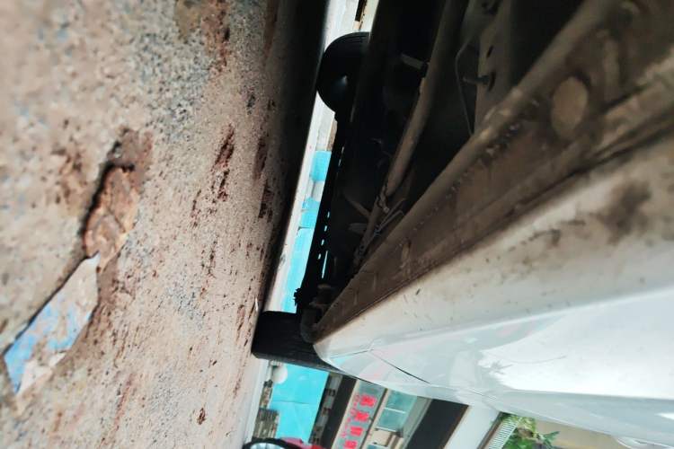 Used Buick GL8 2022 Land Cruiser Executive Class 652T Comfort Model Chassis Front Left