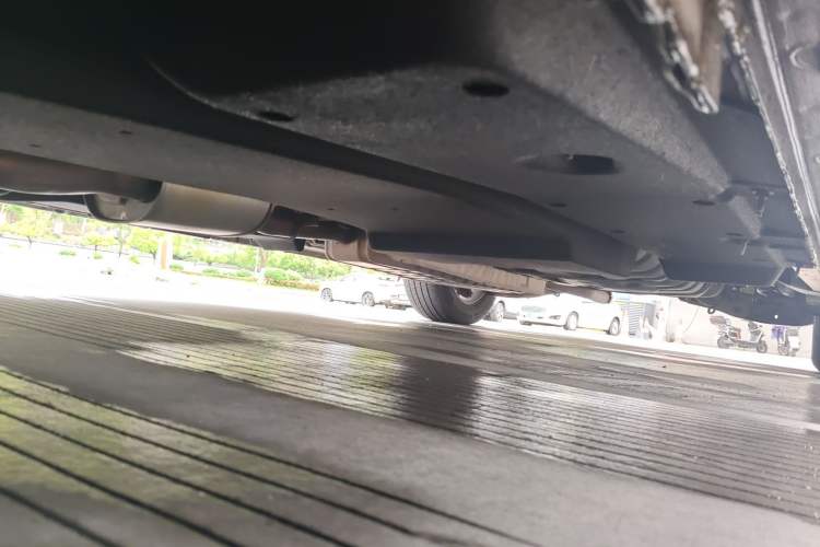 Used Buick GL8 2022 ES Landtrek 653T Luxury Edition Chassis Front Left