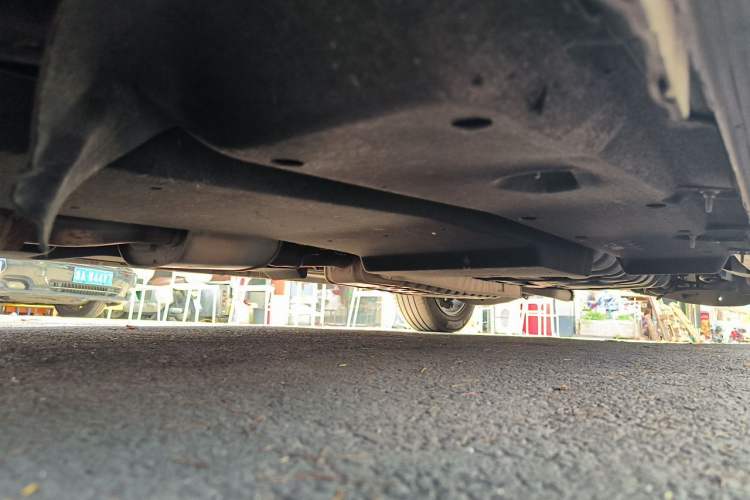 Used Buick GL8 2022 ES Landtrek 653T Comfort Edition Chassis Front Left