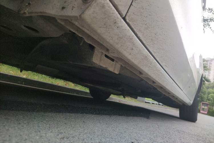 Used Buick GL8 2022 ES Landtrek 653T Comfort Edition Chassis Front Left