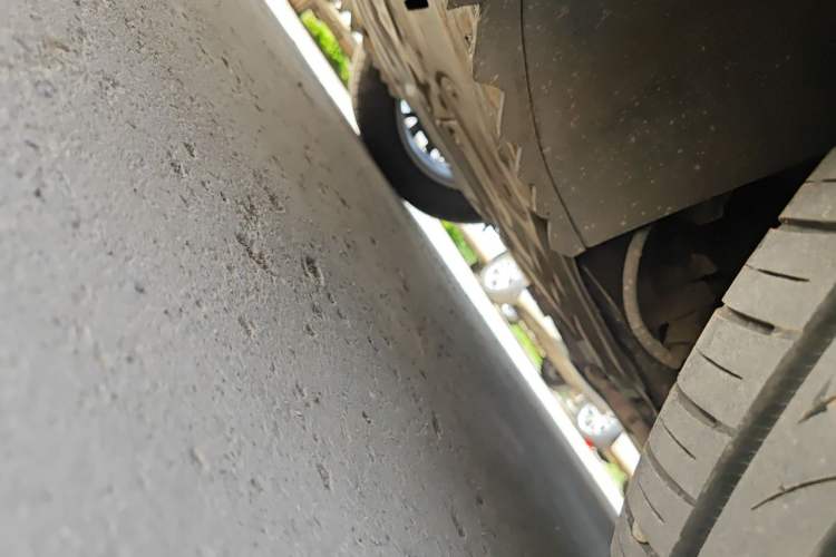 Used Buick GL8 2022 ES Landtrek 653T Comfort Edition Chassis Front Left