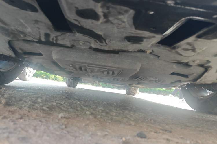 Used Buick GL8 2022 ES Landtrek 653T Comfort Edition Chassis Front