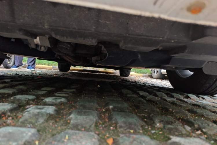 Used Buick GL8 2022 Land Cruiser Executive Class 652T Comfort Model Chassis Front