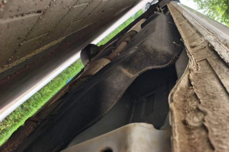 Used Buick GL8 2022 Land Cruiser Executive Class 652T Comfort Model Chassis Front Right