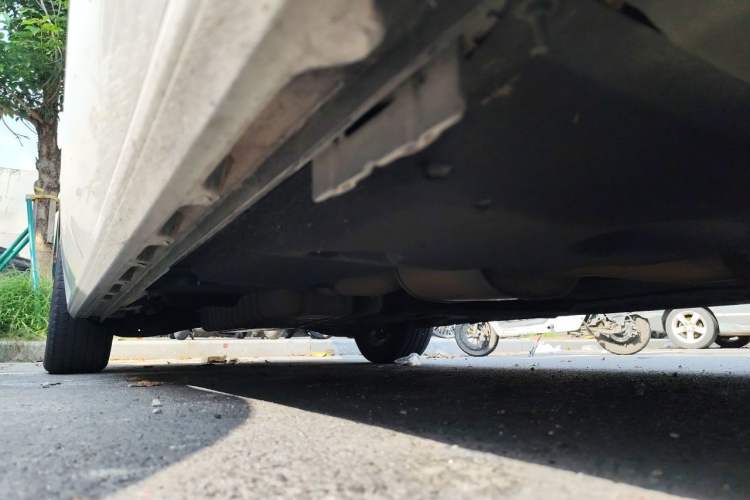 Used Buick GL8 2022 ES Landtrek 653T Comfort Edition Chassis Front Right