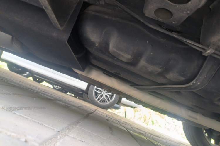 Used Buick GL8 2022 ES Land Cruiser 653T Luxury Model Chassis Front Right