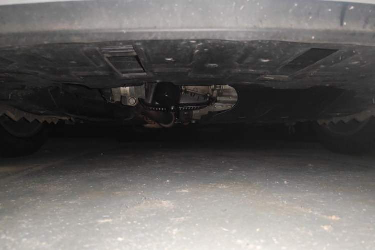 Used Buick GL8 2022 ES Landtrek 653T Luxury Edition Chassis Front