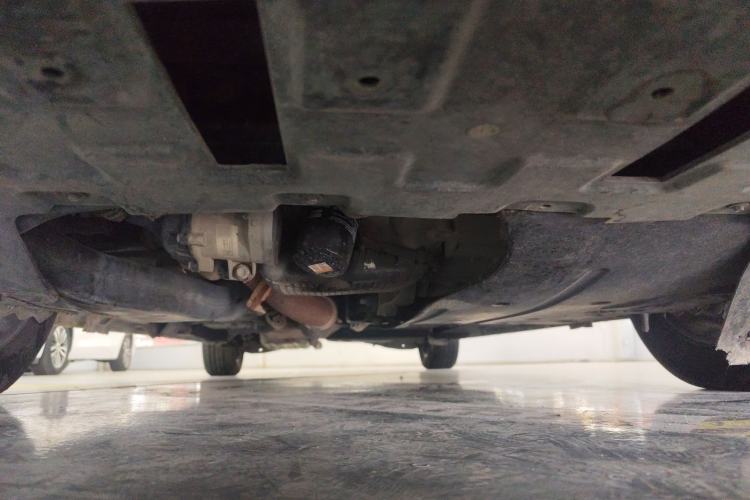 Used Buick GL8 2022 ES Landtrek 653T Luxury Edition Chassis Front