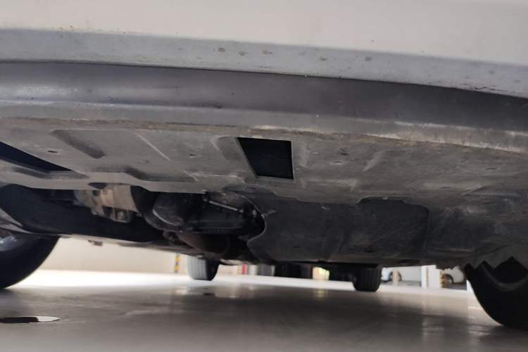 Used Buick GL8 2022 ES Landtrek 653T Luxury Edition Chassis Front