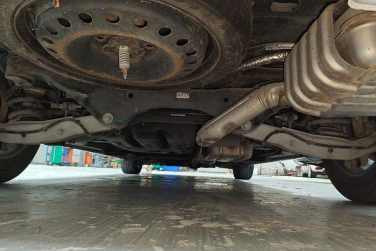 Used Buick GL8 2022 ES Landtrek 653T Comfort Edition Chassis Rear