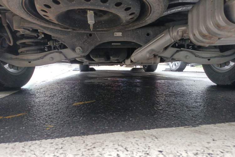 Used Buick GL8 2022 ES Landtrek 653T Luxury Edition Chassis Rear