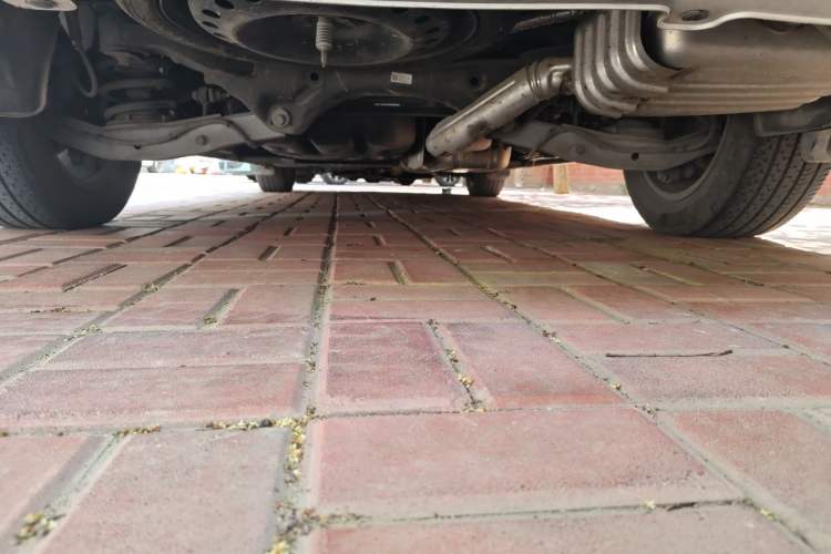 Used Buick GL8 2022 ES Land Cruiser 653T Luxury Model Chassis Rear