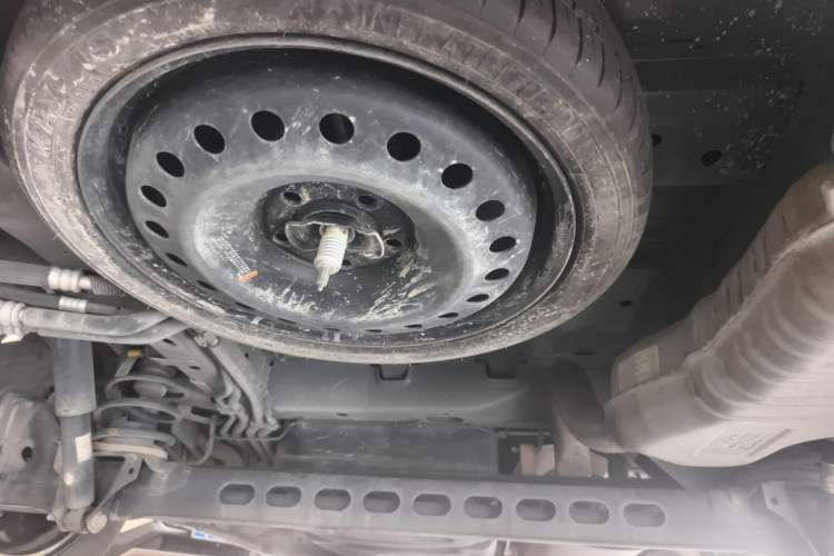 Used Buick GL8 2022 Land Business Class 652T Luxury Model Chassis Rear