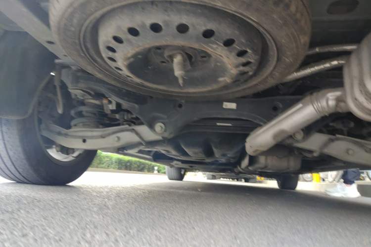 Used Buick GL8 2022 ES Landtrek 653T Flagship Model Chassis Rear