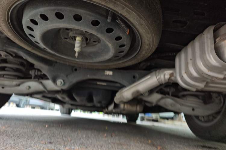 Used Buick GL8 2022 ES Landtrek 653T Comfort Edition Chassis Rear