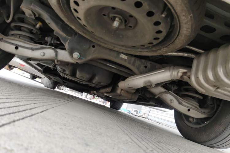 Used Buick GL8 2022 ES Landtrek 653T Luxury Edition Chassis Rear