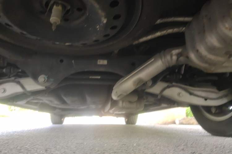 Used Buick GL8 2022 ES Landtrek 653T Flagship Model Chassis Rear