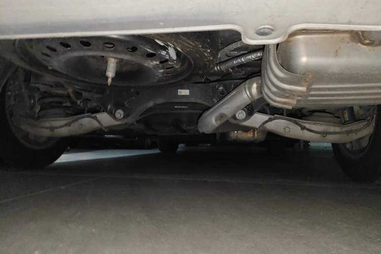 Used Buick GL8 2022 ES Landtrek 653T Comfort Edition Chassis Rear