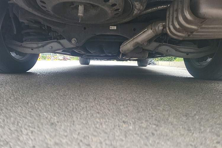 Used Buick GL8 2022 ES Landtrek 653T Smart Flagship Model Chassis Rear