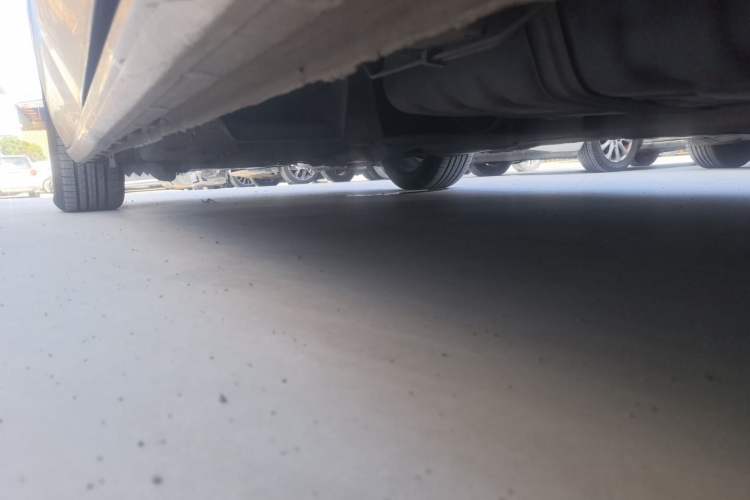 Used Buick GL8 2022 ES Landtrek 653T Comfort Edition Chassis Rear Left