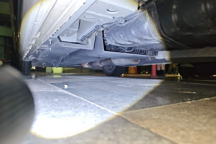 Used Buick GL8 2022 ES Land Cruiser 653T Luxury Model Chassis Rear Left