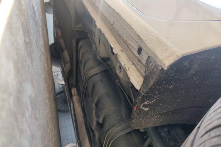 Used Buick GL8 2022 ES Landtrek 653T Comfort Edition Chassis Rear Left