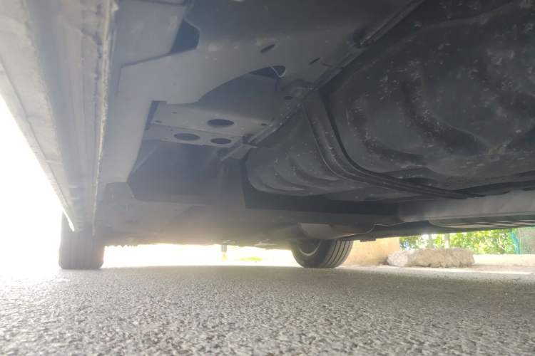 Used Buick GL8 2022 ES Landtrek 653T Flagship Model Chassis Rear Left