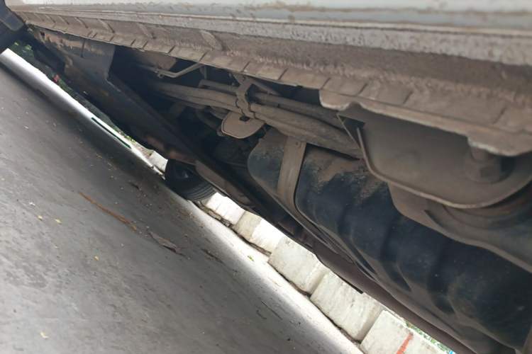 Used Buick GL8 2022 Land Cruiser Executive Class 652T Comfort Model Chassis Rear Left