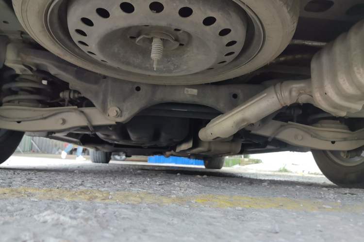 Used Buick GL8 2022 ES Landtrek 653T Comfort Edition Chassis Rear