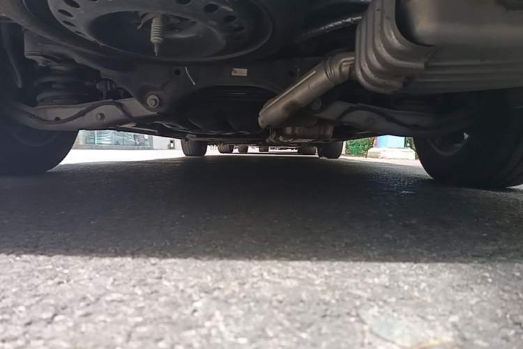 Used Buick GL8 2022 ES Landtrek 653T Comfort Edition Chassis Rear