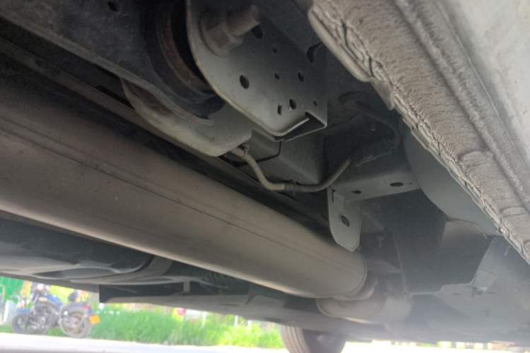 Used Buick GL8 2022 Land Cruiser Executive Class 652T Comfort Model Chassis Rear Right