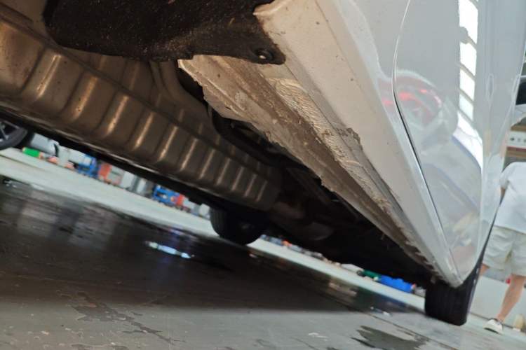 Used Buick GL8 2022 ES Landtrek 653T Comfort Edition Chassis Rear Right
