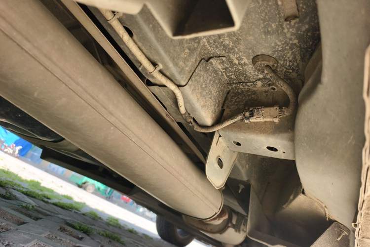 Used Buick GL8 2022 Land Cruiser Executive Class 652T Comfort Model Chassis Rear Right