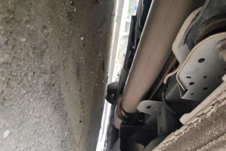 Used Buick GL8 2022 Land Cruiser Executive Class 652T Comfort Model Chassis Rear Right