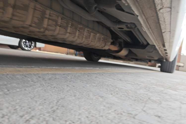 Used Buick GL8 2022 ES Land Cruiser 653T Luxury Model Chassis Rear Right
