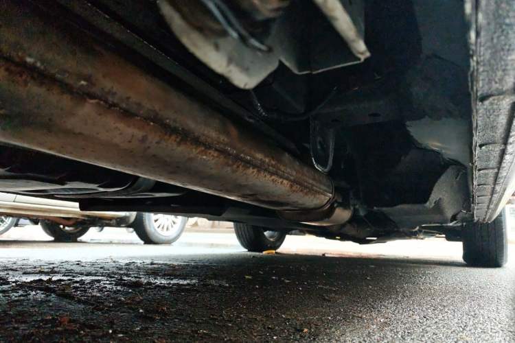 Used Buick GL8 2022 Land Cruiser Executive Class 652T Comfort Model Chassis Rear Right