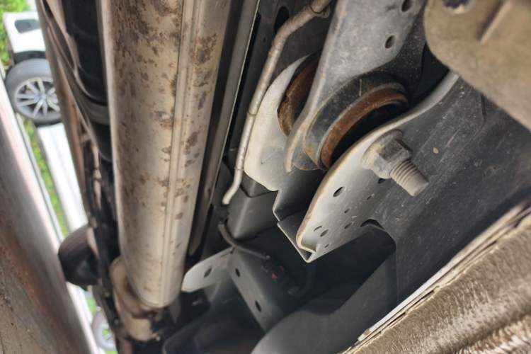 Used Buick GL8 2022 Land Cruiser Executive Class 652T Comfort Model Chassis Rear Right