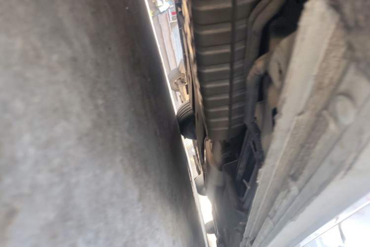 Used Buick GL8 2022 ES Landtrek 653T Comfort Edition Chassis Rear Right