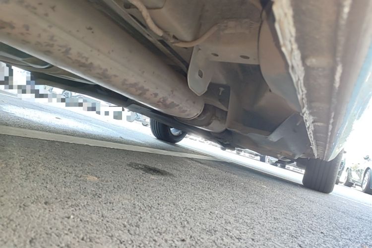 Used Buick GL8 2022 Land Cruiser Executive Class 652T Comfort Model Chassis Rear Right