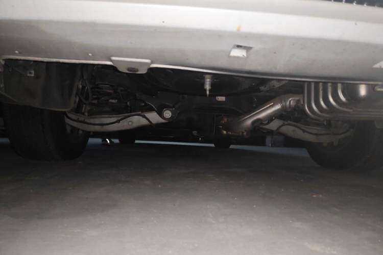 Used Buick GL8 2022 ES Landtrek 653T Luxury Edition Chassis Rear